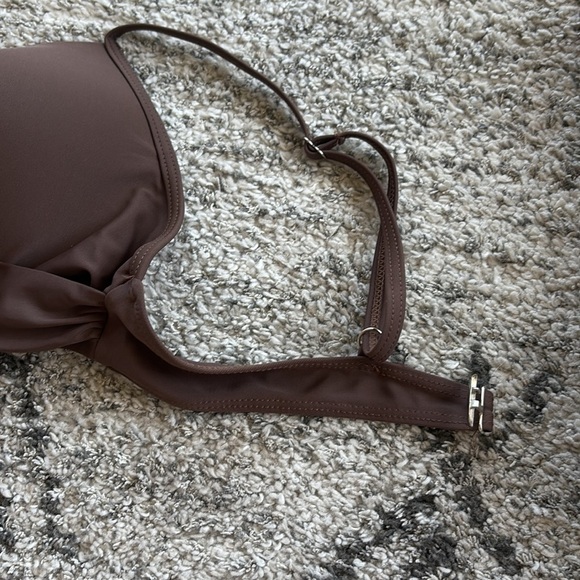 Brown BIKINI SET ADJUSTABLE STRAPS on top; metal hook closure in back - Picture 5 of 14